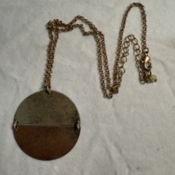 Bracelet, Necklace, & Earrings AVON NEW (3 items) - Picture 7 of 8
